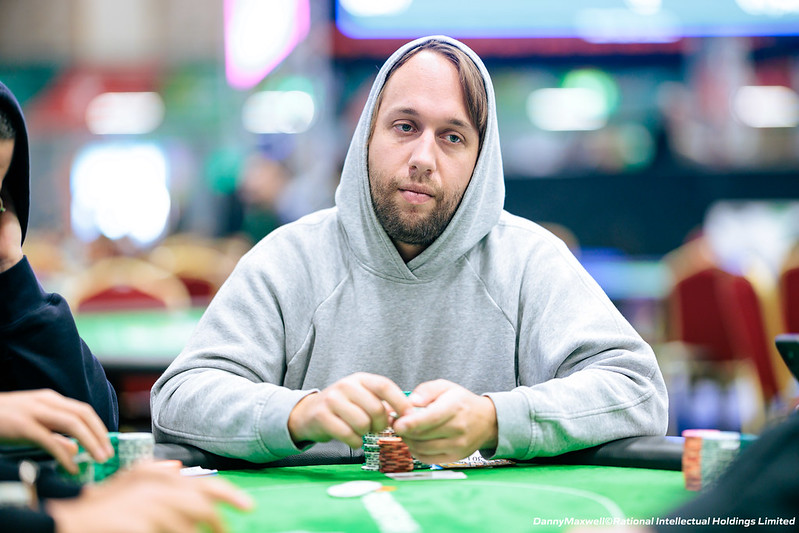 Der Schweizer Poker-Profi Fabian Rolli am Final Table des €1.150 LuxonPay Mystery Bounty bei den Irish Open gesponsert von PokerStars und Paddy Poker
