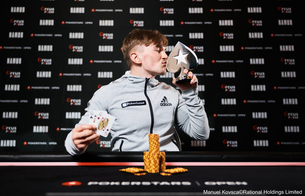 Fabian Bartuschk gewinnt die Trophy im €550 6-max Event der PokerStars Open Namur